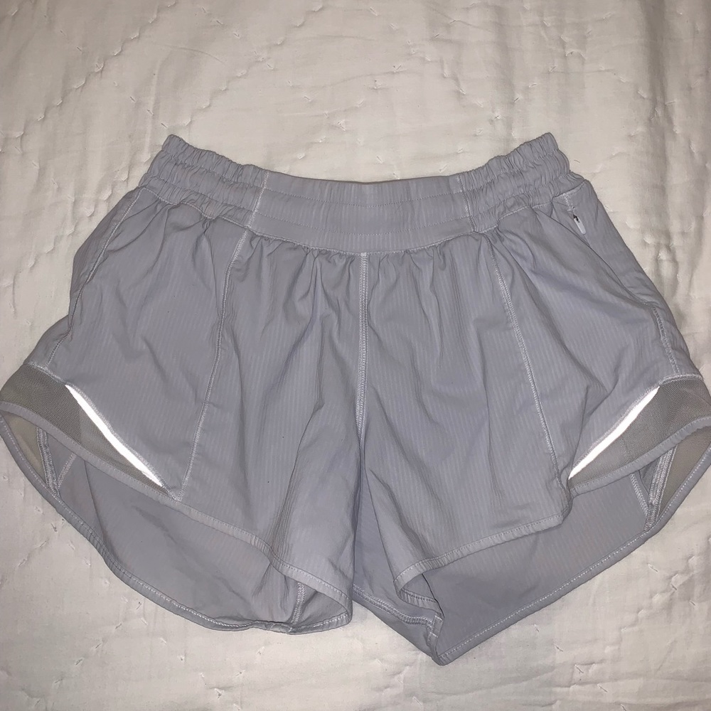 Lululemon hotty hot low rise 6